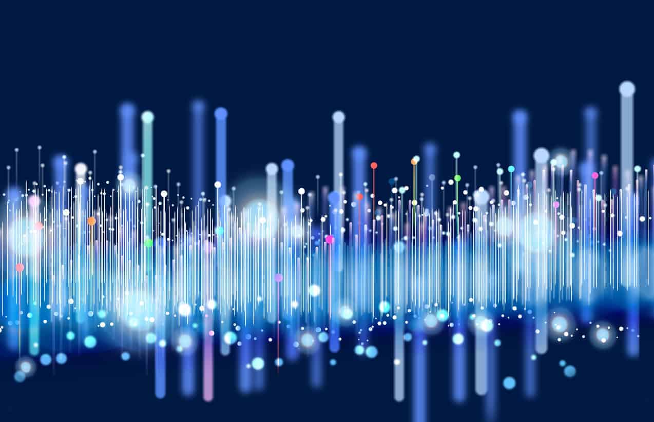 Telecon talks about converged networks at the Canadian Telecom Summit ...